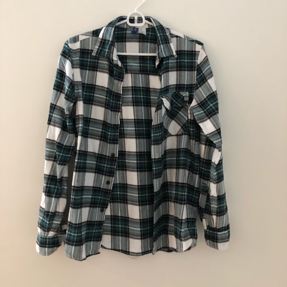 Flannel PRICE DROP! 30% OFF